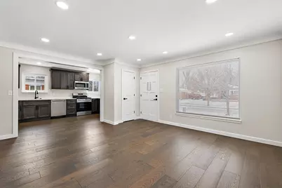 23029 Beverly Street, Saint Clair Shores, MI 48082 - Photo 10