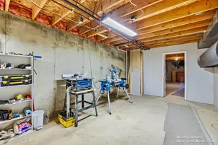 5628 Bethanne Dr SW, Wyoming, MI 49418 - Photo 42