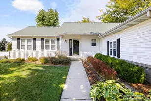 5628 Bethanne Dr SW, Wyoming, MI 49418 - Photo 4