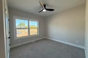 404 Sabine Dr, Muskegon, MI 49442 - Photo 20