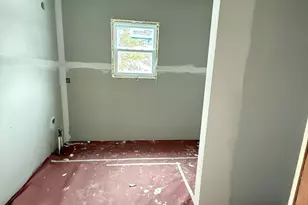 404 Sabine Dr, Muskegon, MI 49442 - Photo 14