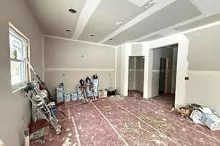 404 Sabine Dr, Muskegon, MI 49442 - Photo 6