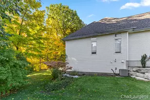 336 Normandy Ct SW, Grandville, MI 49418 - Photo 18