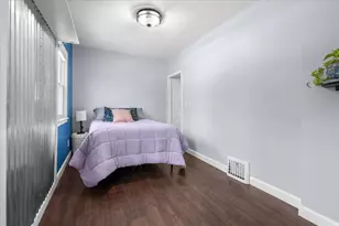 2142 Kalamazoo Ave SE, Grand Rapids, MI 49507 - Photo 8