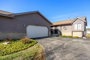 2285 Bridle Creek St SE, Grand Rapids, MI 49508 - Photo 2