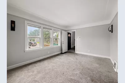 37 W Woodward Avenue, Ecorse, MI 48229 - Photo 16