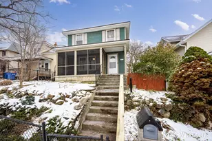 528 Woodlawn St SE, Grand Rapids, MI 49507 - Photo 2
