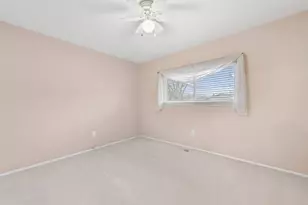 38706 Roycroft St, Livonia, MI 48154 - Photo 24