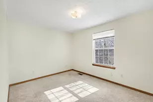 6331 Layton Rd, Fowlerville, MI 48836 - Photo 20