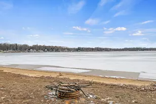 44096 Woodman Dr, Paw Paw, MI 49079 - Photo 34