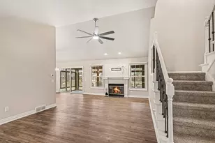 7795 W St Andrews Cir, Portage, MI 49024 - Photo 6