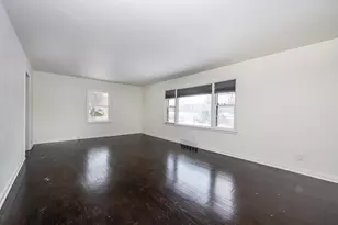 1313 South St, Niles, MI 49120 - Photo 6