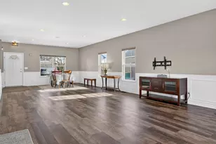 13494 Country Walk Blvd, Van Buren Township, MI 48111 - Photo 4