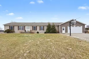 64325 Prairie River Rd, Sturgis, MI 49091 - Photo 2