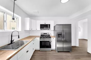 1754 Godfrey Ave SW, Wyoming, MI 49509 - Photo 4