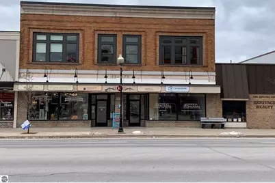 117 N Mitchell Street, Cadillac, MI 49601 - Photo 2