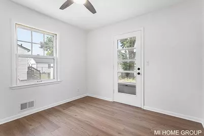 1313 Ellsmere Street NE, Grand Rapids, MI 49505 - Photo 24