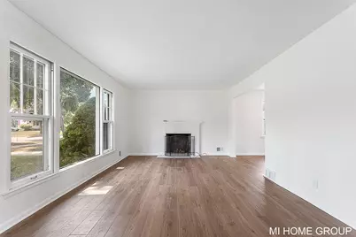 1313 Ellsmere Street NE, Grand Rapids, MI 49505 - Photo 10