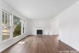 1313 Ellsmere St NE, Grand Rapids, MI 49505 - Photo 10