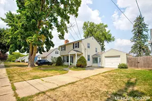 1313 Ellsmere St NE, Grand Rapids, MI 49505 - Photo 2