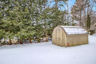 975 Glenwood Ave, Muskegon, MI 49445 - Photo 6