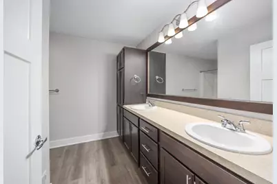 1368 S Village Circle, Kalamazoo, MI 49009 - Photo 16