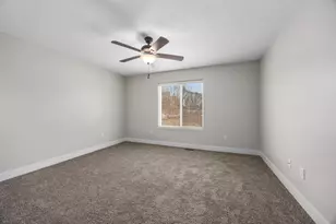 1368 S Village Cir, Kalamazoo, MI 49009 - Photo 16