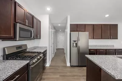 1368 S Village Circle, Kalamazoo, MI 49009 - Photo 10