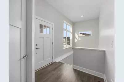 1368 S Village Circle, Kalamazoo, MI 49009 - Photo 4