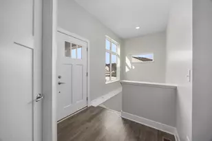 1368 S Village Cir, Kalamazoo, MI 49009 - Photo 4