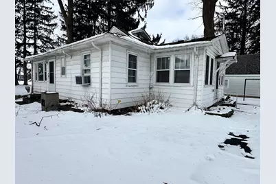 50330 Eastside Drive, Dowagiac, MI 49047 - Photo 10