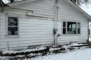 50330 Eastside Dr, Dowagiac, MI 49047 - Photo 14