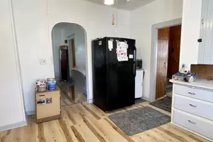 806 E Loomis St, Ludington, MI 49431 - Photo 10