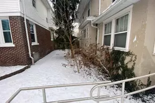 68 Latta St, Battle Creek, MI 49017 - Photo 4