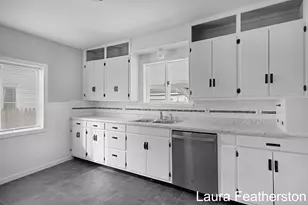 147 Page St NE, Grand Rapids, MI 49505 - Photo 6