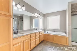 1399 Woodfield Dr, Zeeland, MI 49464 - Photo 12