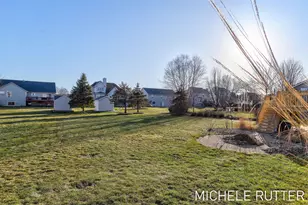 1399 Woodfield Dr, Zeeland, MI 49464 - Photo 2