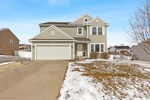 820 View Pointe Dr, Middleville, MI 49333 - Photo 1
