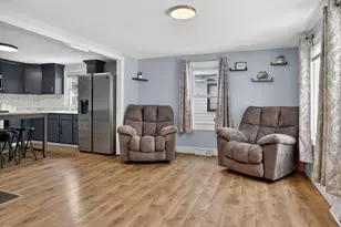 208 Sherwood St, Dowagiac, MI 49047 - Photo 6