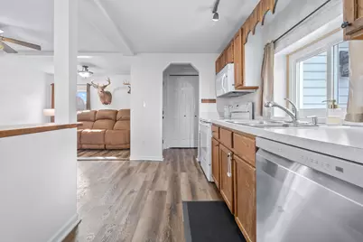 720 Hall Street, Eaton Rapids, MI 48827 - Photo 10