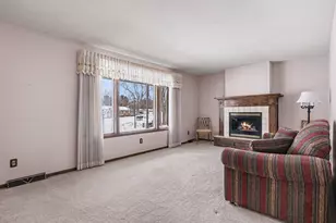 4108 Crestlane Dr, Hudsonville, MI 49426 - Photo 2