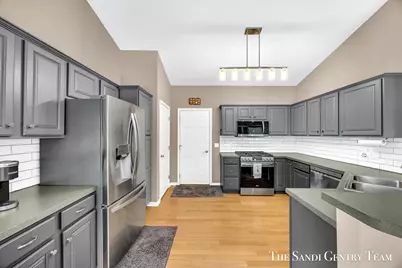 15308 Saddlebrook Court, Grand Haven, MI 49417 - Photo 18