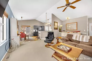 15308 Saddlebrook Ct, Grand Haven, MI 49417 - Photo 8