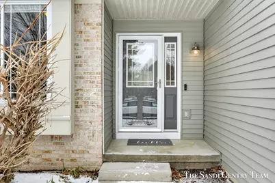 15308 Saddlebrook Court, Grand Haven, MI 49417 - Photo 4