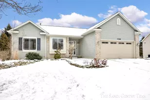 15308 Saddlebrook Ct, Grand Haven, MI 49417 - Photo 2