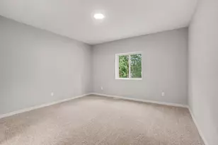 2098 Kristin Ct, Muskegon, MI 49442 - Photo 10
