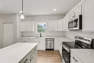 2098 Kristin Ct, Muskegon, MI 49442 - Photo 4