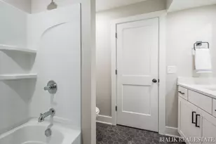 594 Sun Vale Ln, Grandville, MI 49418 - Photo 46