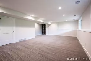 594 Sun Vale Ln, Grandville, MI 49418 - Photo 40
