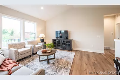 594 Sun Vale Lane, Grandville, MI 49418 - Photo 10